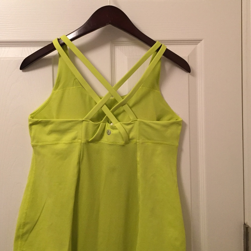 Lululemon Top. - Picture 2 of 3